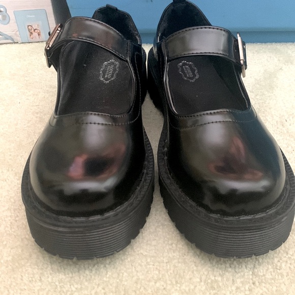 Shoes - Womens Size 6 Mary Janes<3 platform mary janes
